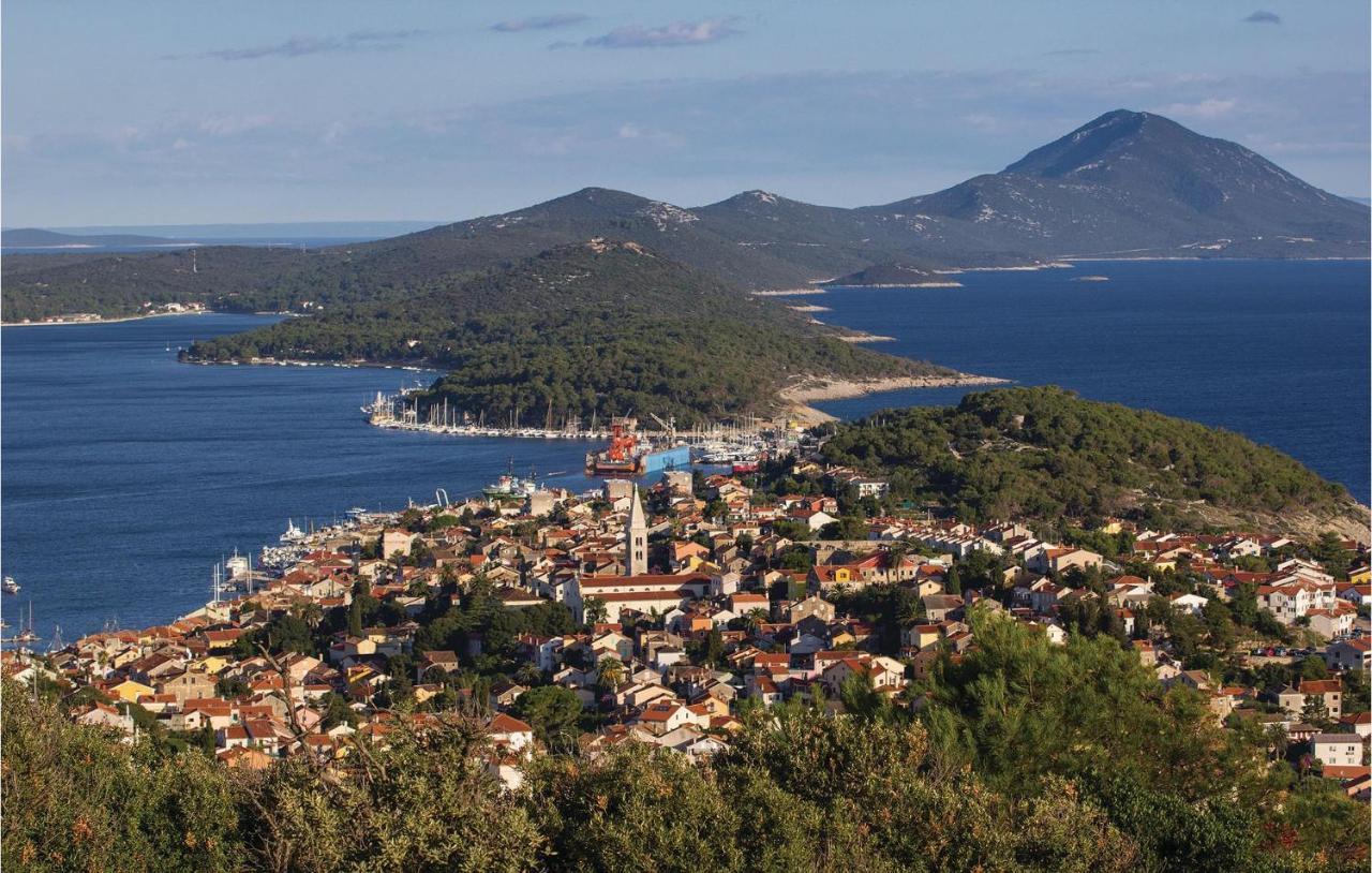Lovely Apartment In Mali Losinj With Kitchen Esterno foto