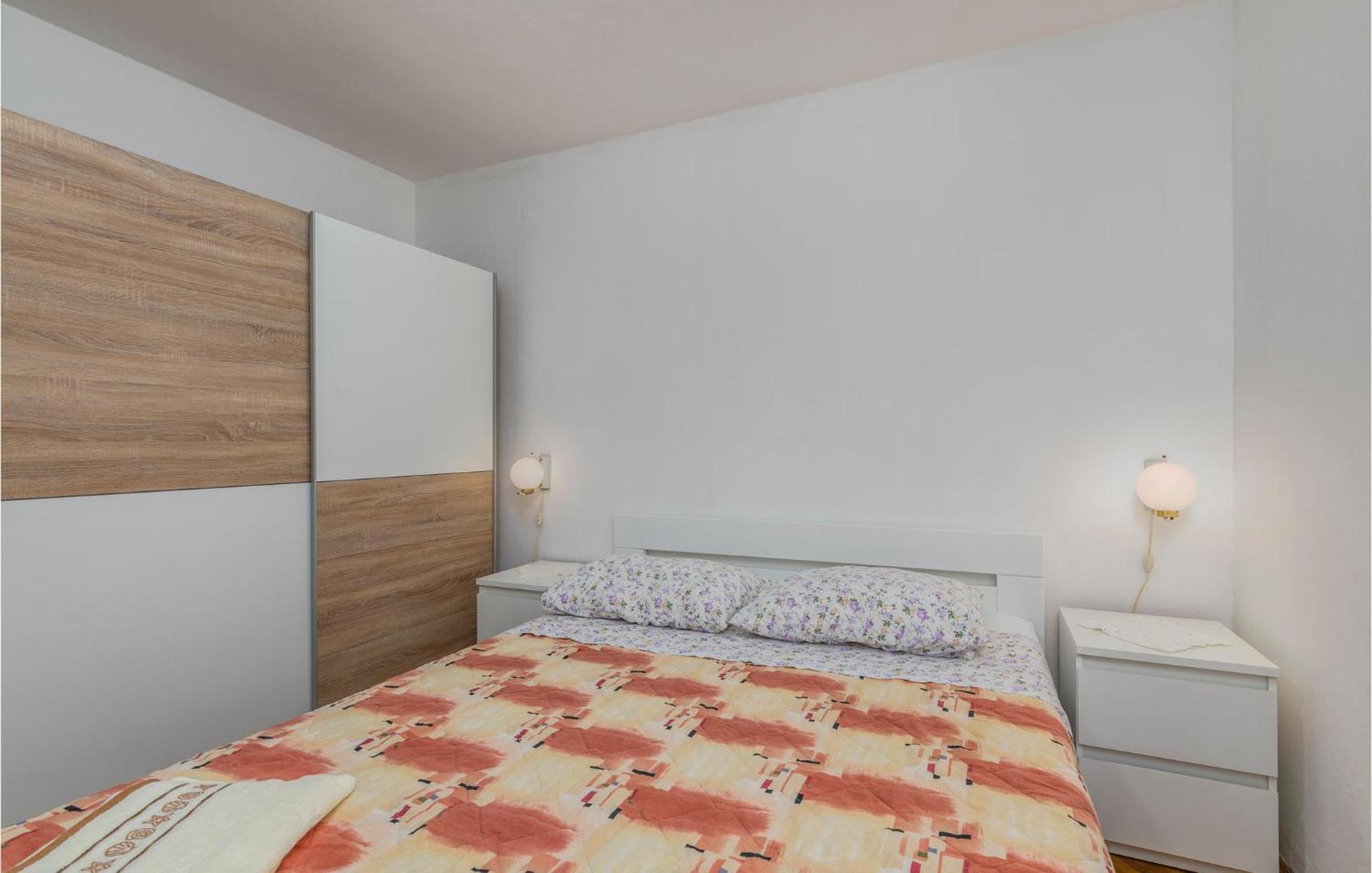 Lovely Apartment In Mali Losinj With Kitchen Esterno foto